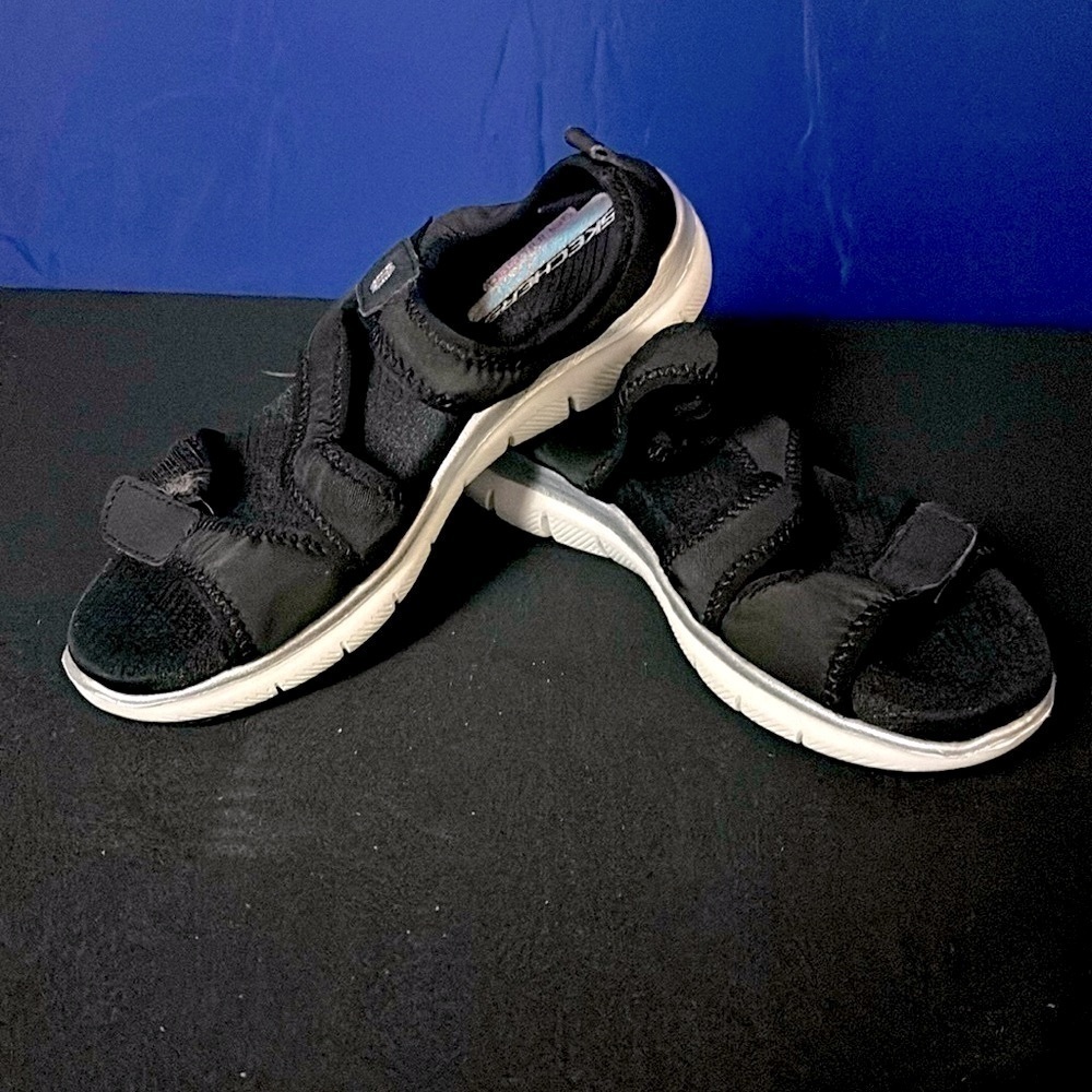 Skechers Women’s Size 7 Summer Patrol Dual Lite Black Sport Sandals Shoes